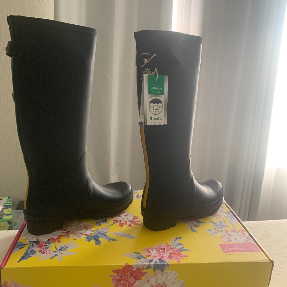 Y’all black Joules rain boots